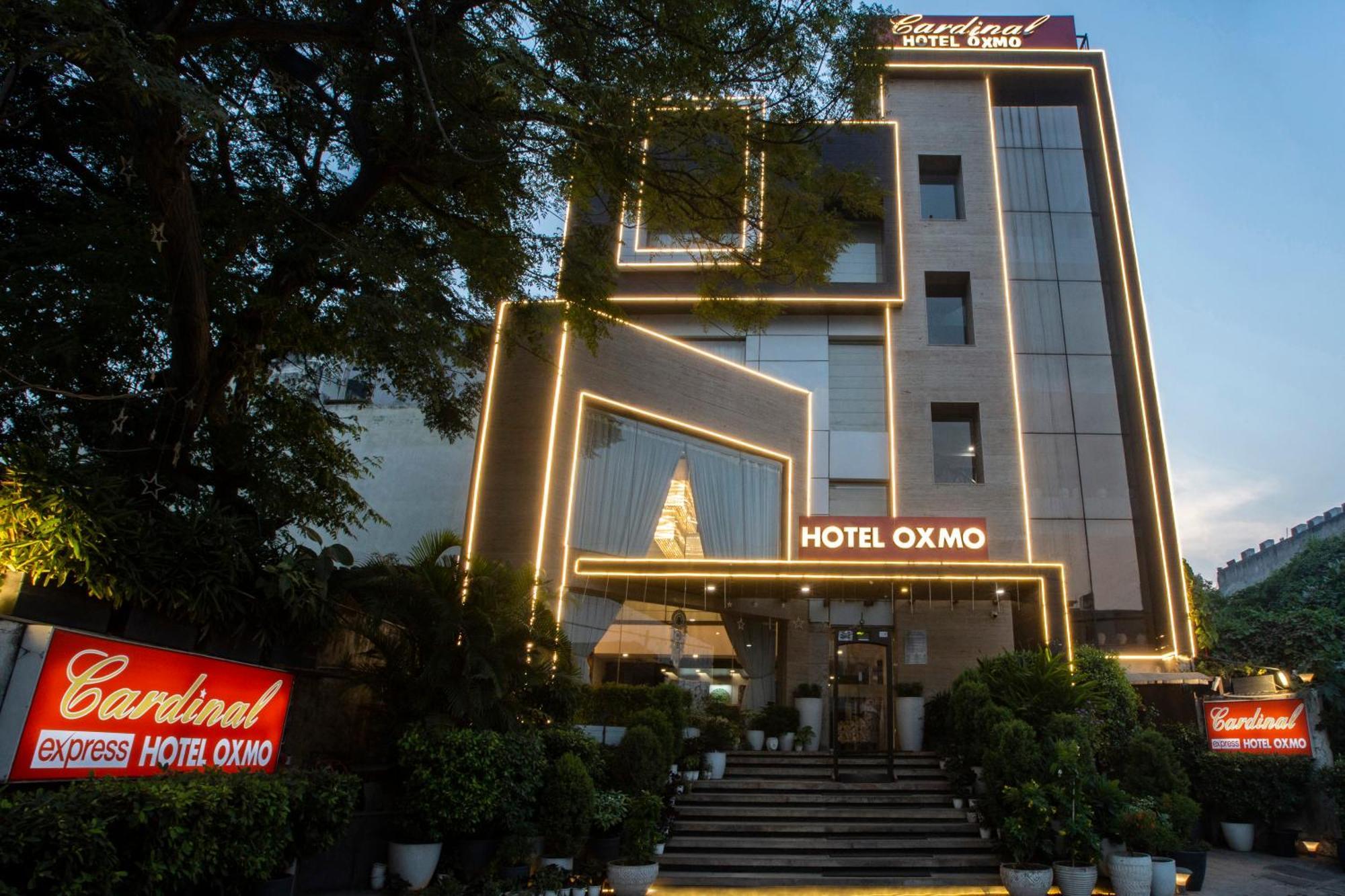 Hotel Oxmo Delhi Airport With Free Airport Transsfer นิวเดลี ภายนอก รูปภาพ