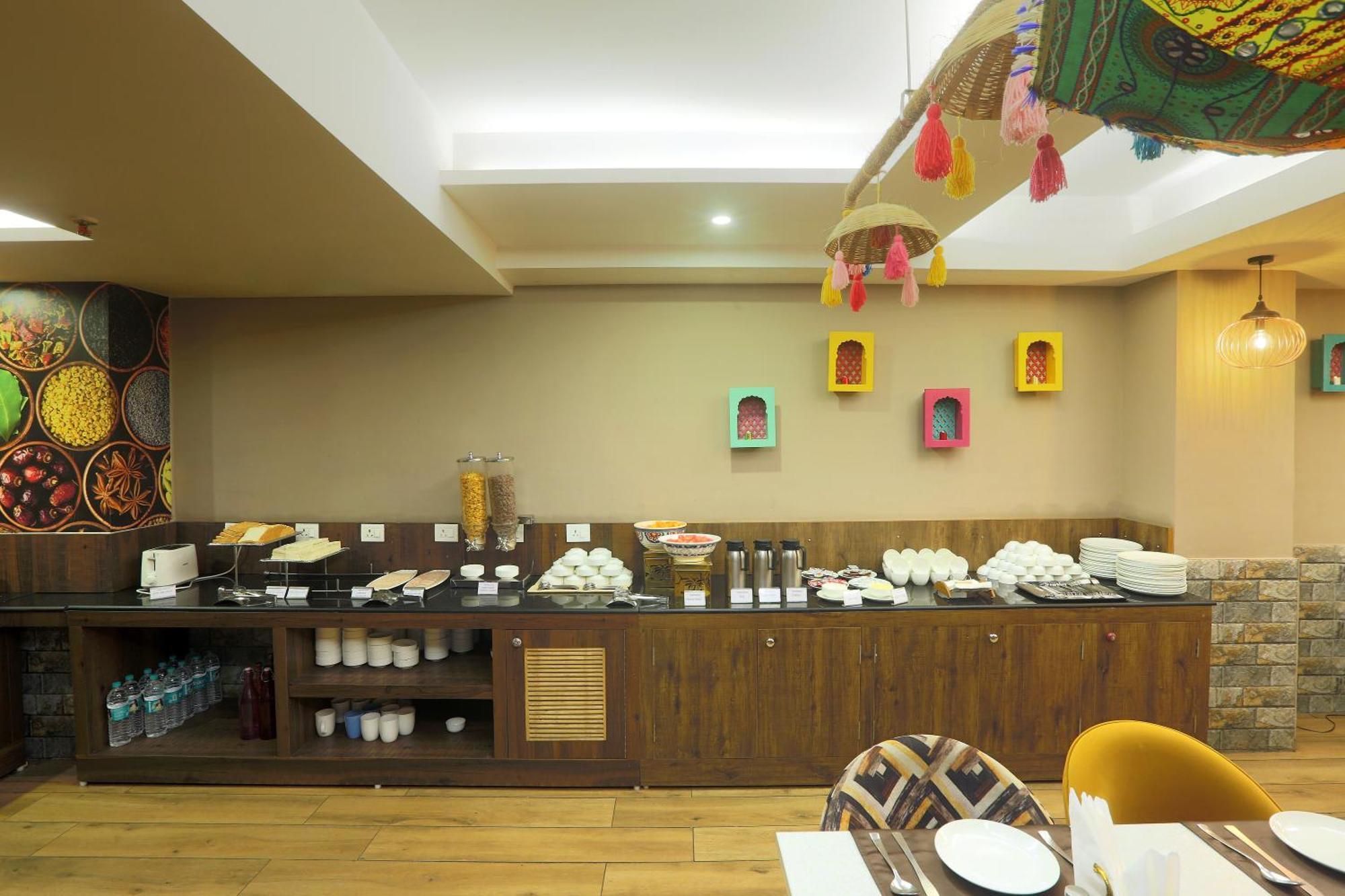 Hotel Oxmo Delhi Airport With Free Airport Transsfer นิวเดลี ภายนอก รูปภาพ